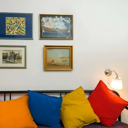 Art Apartment 