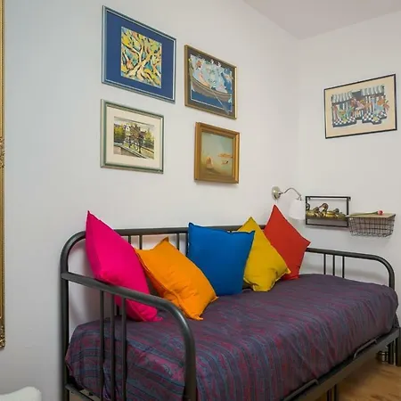 Art Apartment 
