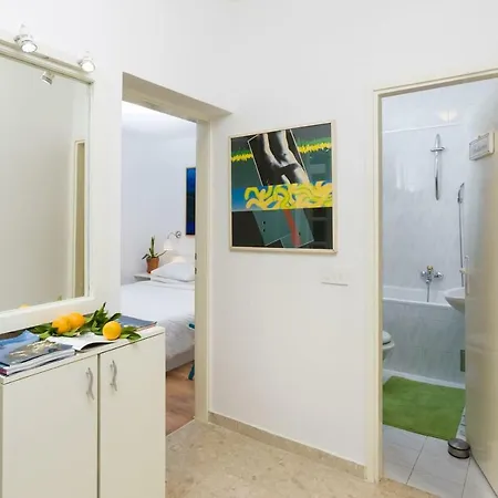 Art Apartment 